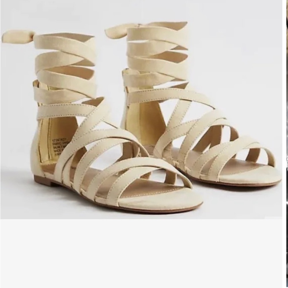 COPY - Torrid sandals!!